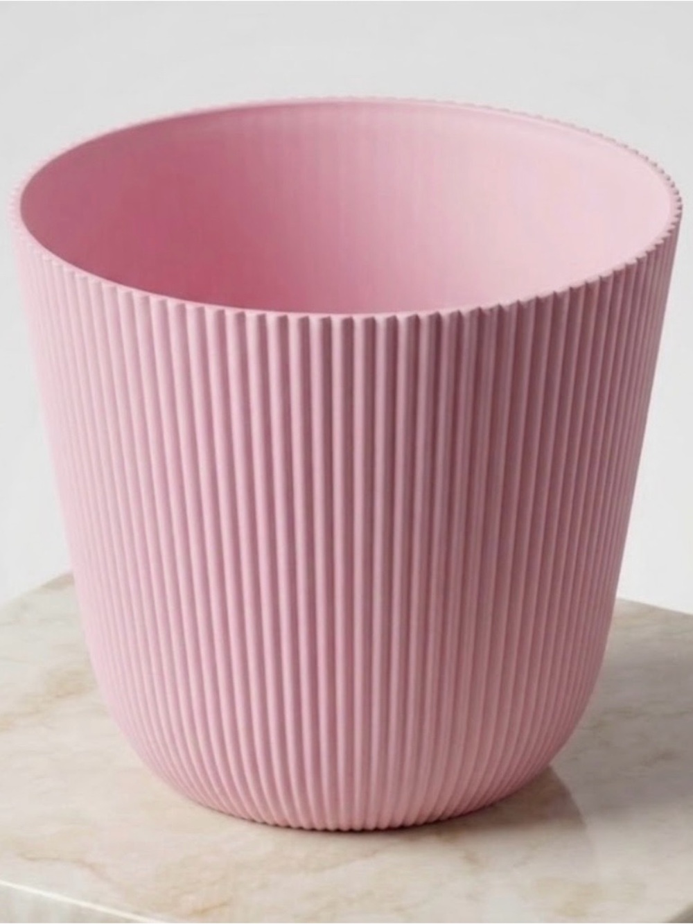 Room Essentials Ribbed Plastic Planter – Pink – Like New